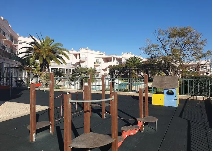 Top-floor 2 Bedroom With Sea View And Pool * Luz